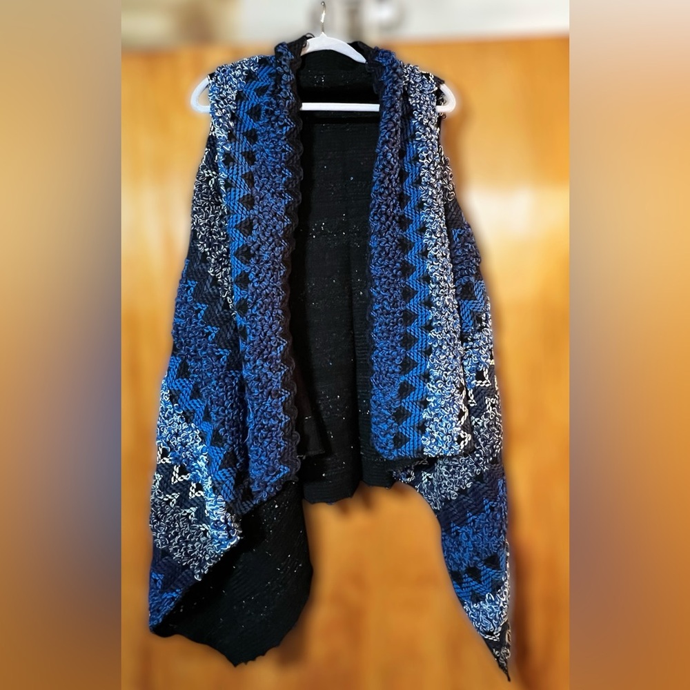 GORGEOUS sweater vest! Brand new without tags